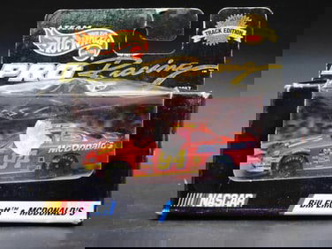 Hot Wheels NASCAR Pro Racing Bill Elliott McDonald?s Car