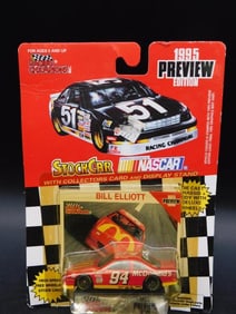 1995 Racing Champions NASCAR Stock Car with Bill Elliott Card
