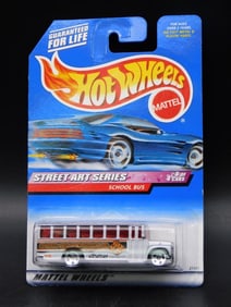 Hot Wheels Street Art Series School Bus (#4 of 4)