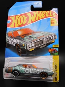 Hot Wheels 71 Dodge Charger HW Art Cars 5/10