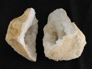 GEODE ROCK STONE LAPIDARY SPECIMEN