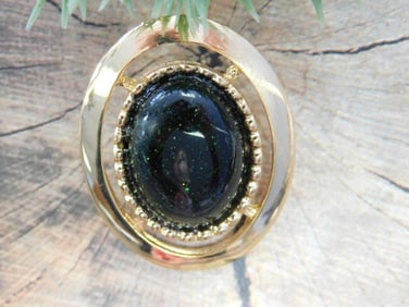 GREEN GOLDSTONE PENDANT ROCK STONE LAPIDARY SPECIMEN
