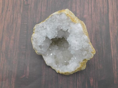 GEODE ROCK STONE LAPIDARY SPECIMEN