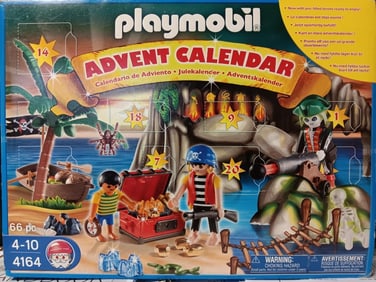 PLAYMOBIL ADVENT CALENDAR RETRO TOY