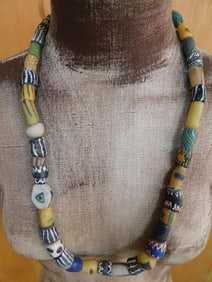 AFRICAN TRADE BEADS ROCK STONE LAPIDARY SPECIMEN