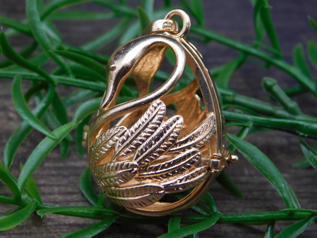 PENDANT ROCK STONE LAPIDARY SPECIMEN