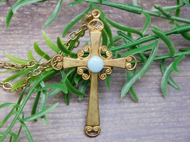 NECKLACE ROCK STONE LAPIDARY SPECIMEN