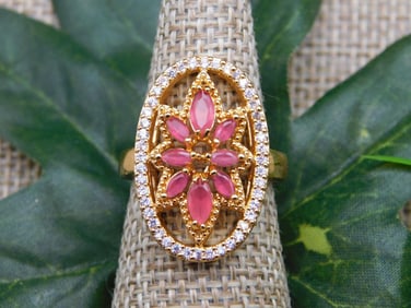 RING ROCK STONE LAPIDARY SPECIMEN