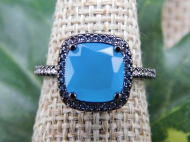 RING ROCK STONE LAPIDARY SPECIMEN