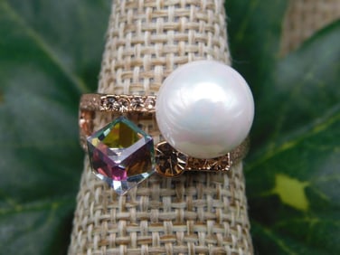 RING ROCK STONE LAPIDARY SPECIMEN