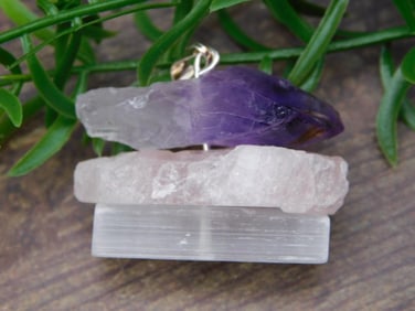 PENDANT ROCK STONE LAPIDARY SPECIMEN