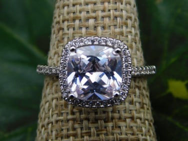 RING ROCK STONE LAPIDARY SPECIMEN