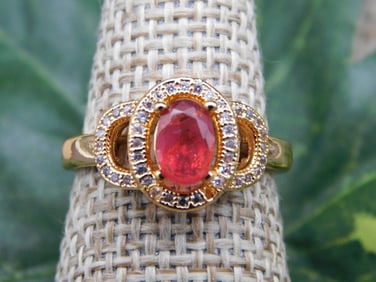 RING ROCK STONE LAPIDARY SPECIMEN