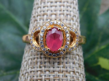 RING ROCK STONE LAPIDARY SPECIMEN