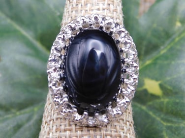 RING ROCK STONE LAPIDARY SPECIMEN