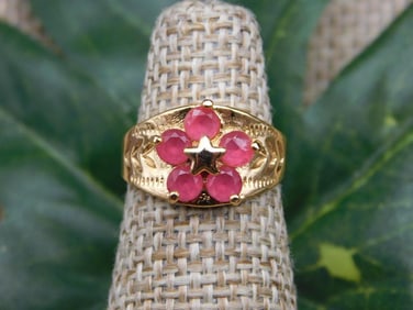 RING ROCK STONE LAPIDARY SPECIMEN