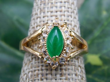 RING ROCK STONE LAPIDARY SPECIMEN