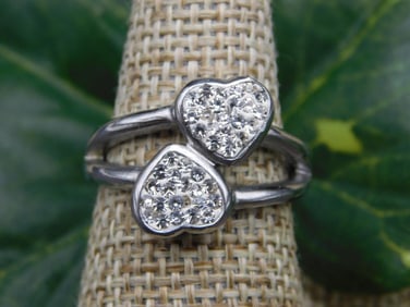 RING ROCK STONE LAPIDARY SPECIMEN