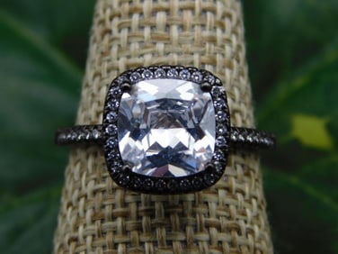 RING ROCK STONE LAPIDARY SPECIMEN