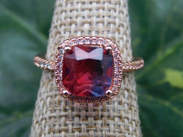 RING ROCK STONE LAPIDARY SPECIMEN