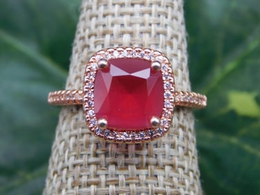 RING ROCK STONE LAPIDARY SPECIMEN