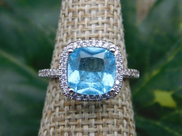 RING ROCK STONE LAPIDARY SPECIMEN