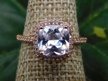 RING ROCK STONE LAPIDARY SPECIMEN