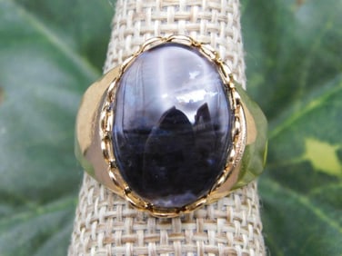 RING ROCK STONE LAPIDARY SPECIMEN