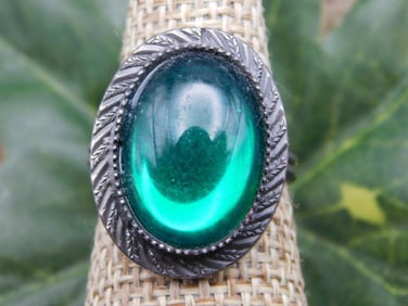 RING ROCK STONE LAPIDARY SPECIMEN