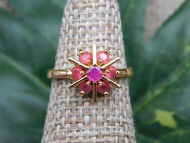 RING ROCK STONE LAPIDARY SPECIMEN