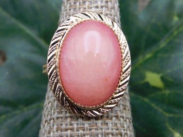 RING ROCK STONE LAPIDARY SPECIMEN