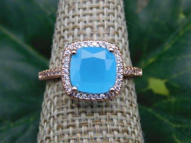 RING ROCK STONE LAPIDARY SPECIMEN