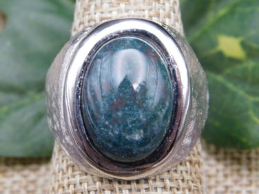 RING ROCK STONE LAPIDARY SPECIMEN