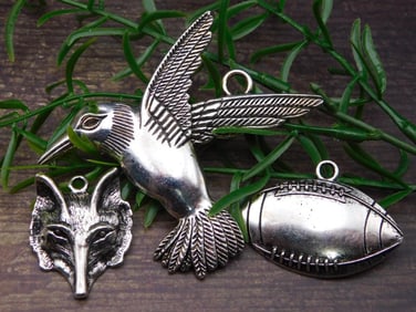 PENDANT ROCK STONE LAPIDARY SPECIMEN