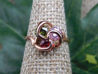 RING ROCK STONE LAPIDARY SPECIMEN