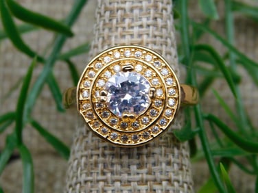 RING ROCK STONE LAPIDARY SPECIMEN