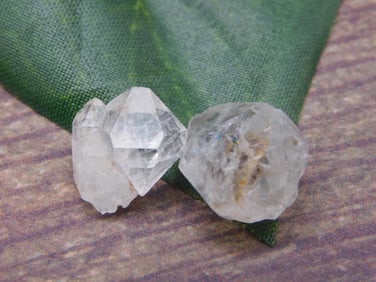 HERKIMER DIAMONDS ROCK STONE LAPIDARY SPECIMEN