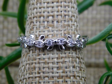 RING ROCK STONE LAPIDARY SPECIMEN