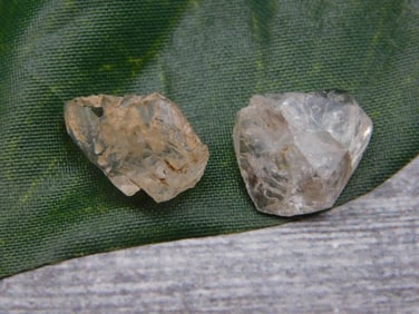 HERKIMER DIAMONDS ROCK STONE LAPIDARY SPECIMEN