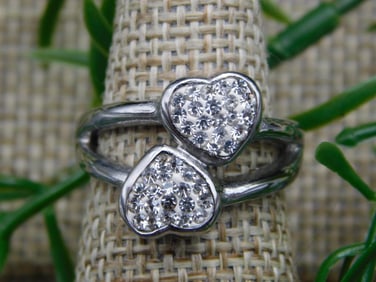 RING ROCK STONE LAPIDARY SPECIMEN