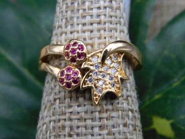 RING ROCK STONE LAPIDARY SPECIMEN