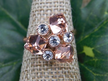 RING ROCK STONE LAPIDARY SPECIMEN