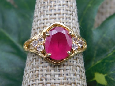 RING ROCK STONE LAPIDARY SPECIMEN