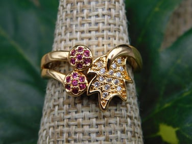 RING ROCK STONE LAPIDARY SPECIMEN