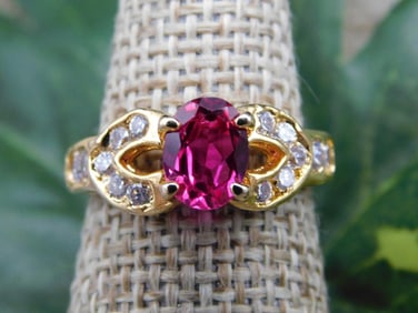 RING ROCK STONE LAPIDARY SPECIMEN