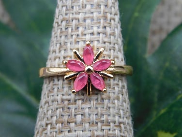 RING ROCK STONE LAPIDARY SPECIMEN