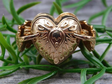 PENDANT ROCK STONE LAPIDARY SPECIMEN