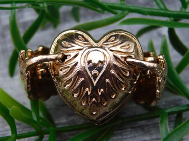 PENDANT ROCK STONE LAPIDARY SPECIMEN