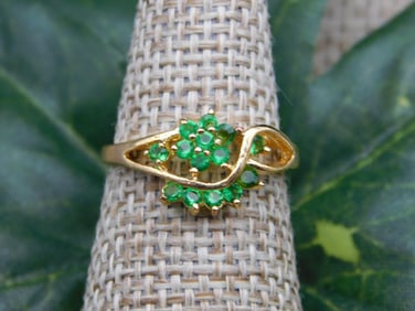 RING ROCK STONE LAPIDARY SPECIMEN