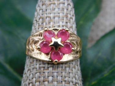 RING ROCK STONE LAPIDARY SPECIMEN